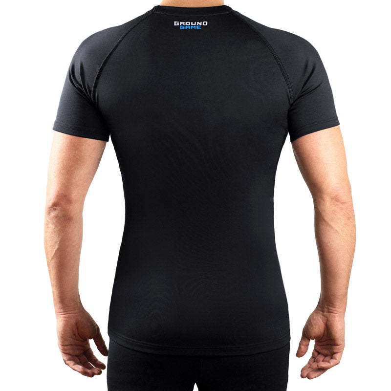 Rashguard Essential Logo kurzarm