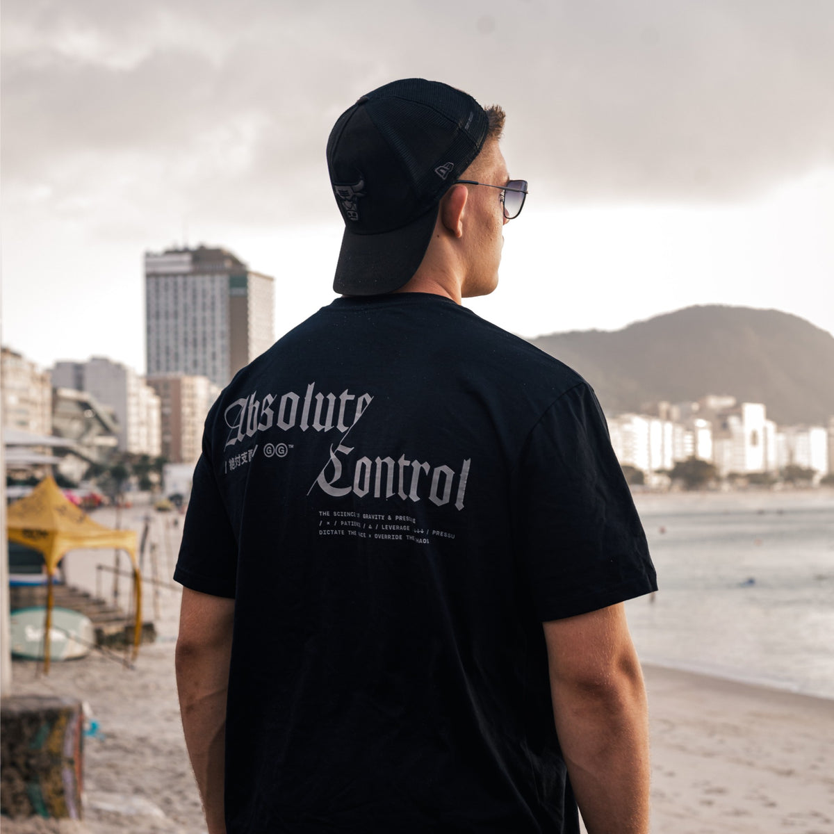 Oversize-T-Shirt Absolute Control (Schwarz)