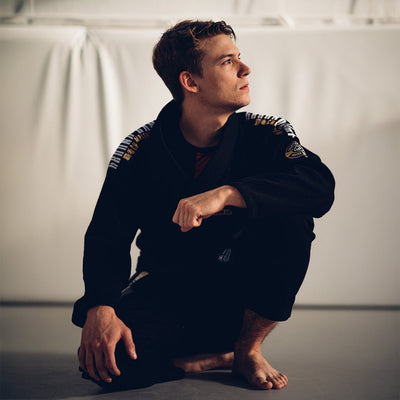 BJJ-Kimono / Gi Champion 3.0 (Schwarz) + Gürtel GRATIS