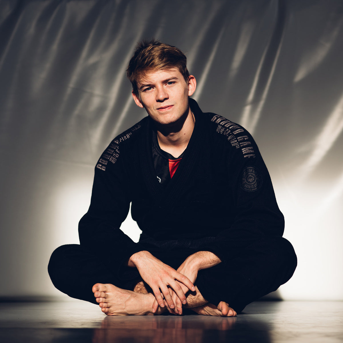 BJJ-Kimono / Gi Champion 3.0 Shadow (Schwarz) + Gürtel GRATIS