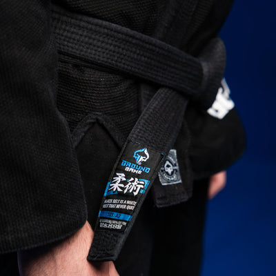 BJJ-Gürtel schwarz mit weißem Feld
